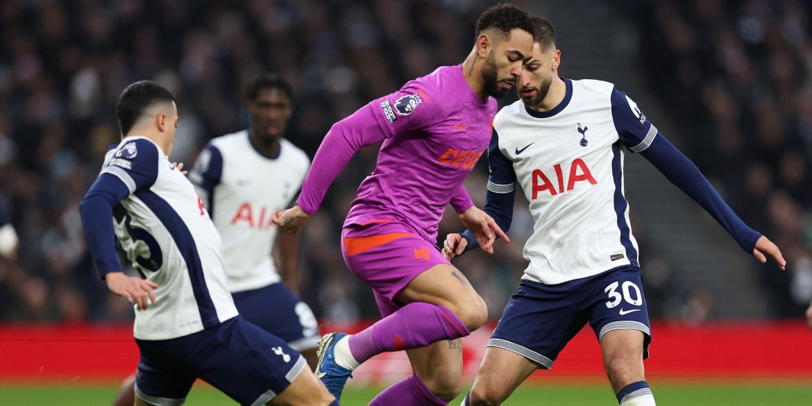 "Deal there to be had" as Aston Villa target "world-class" £62.5m striker