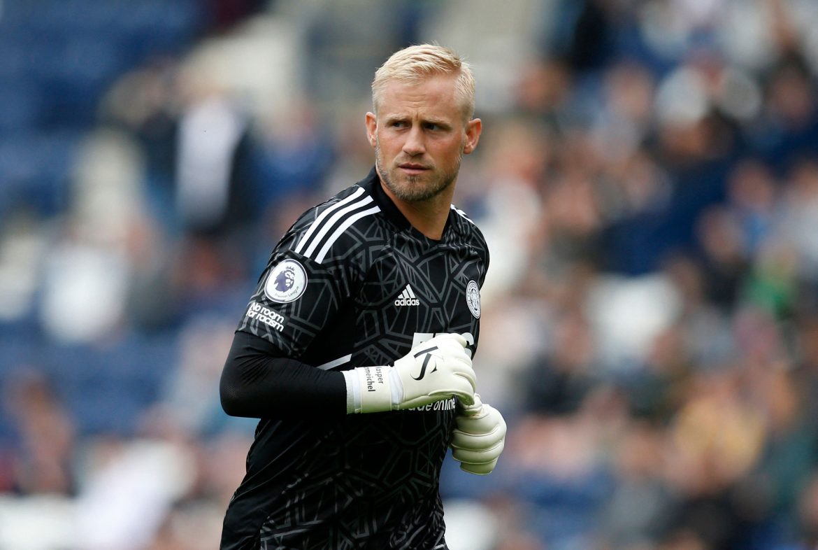 Leeds: Old "Legend" Would Be Better Than Meslier